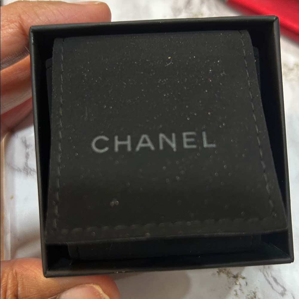 CHANEL Gold and Silver BOY Earrings - Picture 4 of 5